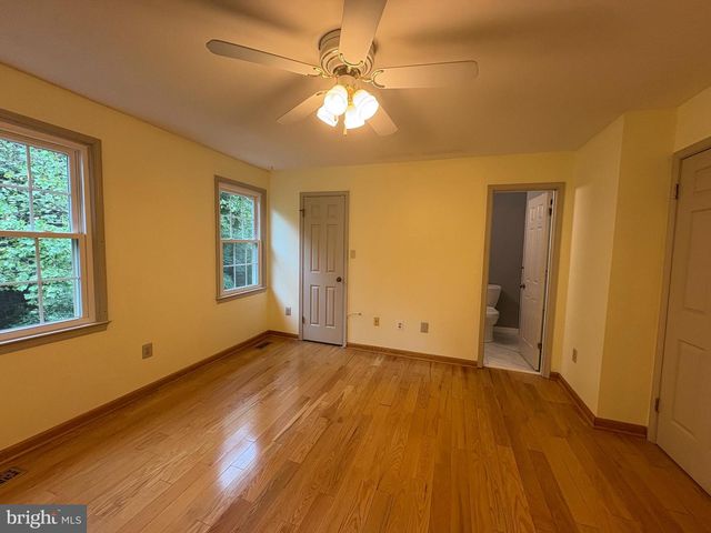 5930 LANGTON DR, Franconia, VA 22310