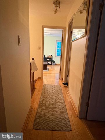 5930 LANGTON DR, Franconia, VA 22310