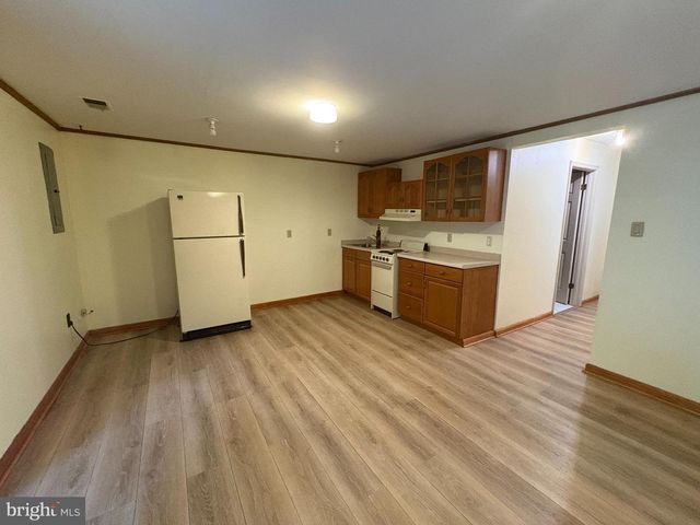 5930 LANGTON DR, Franconia, VA 22310