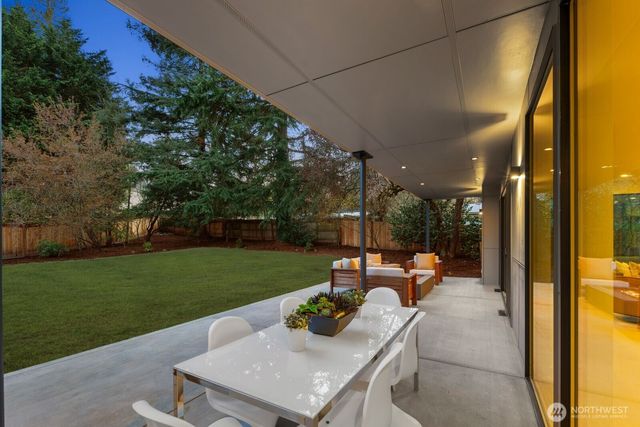 1653 105th Avenue SE, Bellevue, WA 98004