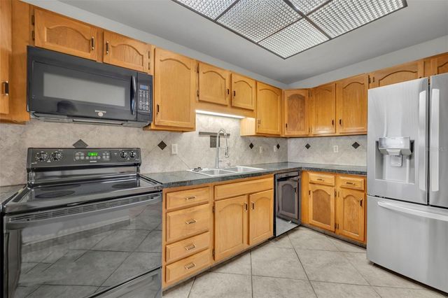 300 CAROLINA AVENUE 207, Winter Park, FL 32789