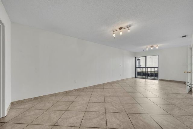 300 CAROLINA AVENUE 207, Winter Park, FL 32789