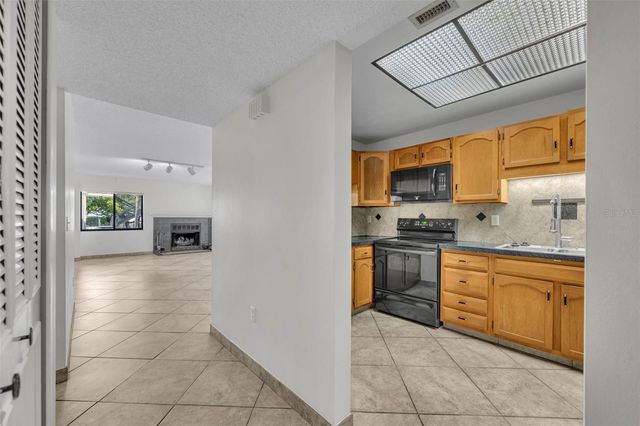 300 CAROLINA AVENUE 207, Winter Park, FL 32789