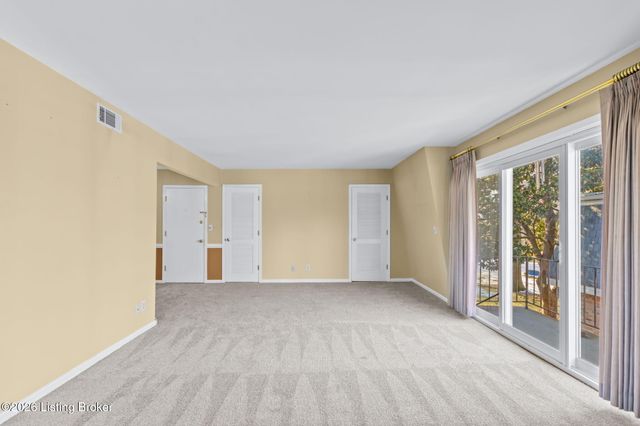 521 Zorn Ave APT G11, Louisville, KY 40206