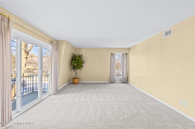 521 Zorn Ave APT G11, Louisville, KY 40206