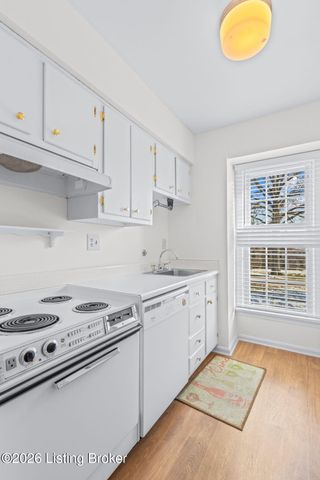 521 Zorn Ave APT G11, Louisville, KY 40206