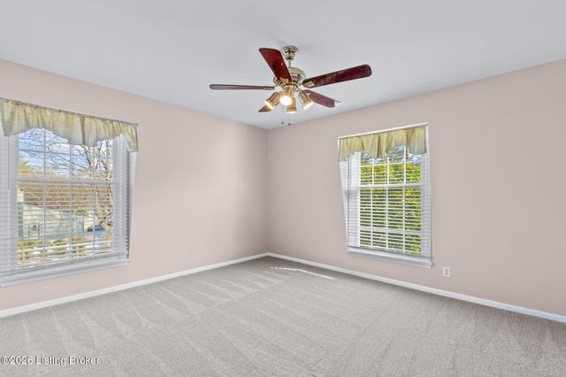 521 Zorn Ave APT G11, Louisville, KY 40206