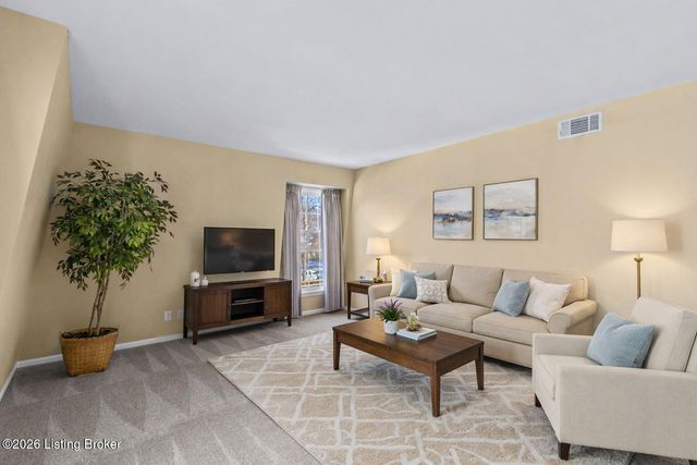 521 Zorn Ave APT G11, Louisville, KY 40206