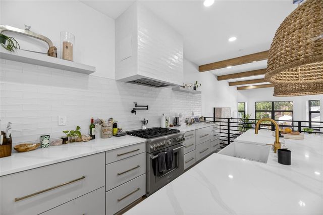 1801 N MORGAN STREET 11, Tampa, FL 33602