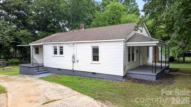 216 W Shannonhouse Street, Shelby, NC 28152