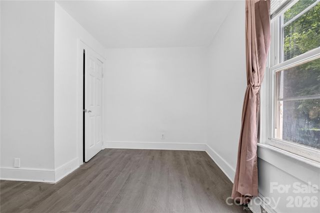 216 W Shannonhouse Street, Shelby, NC 28152