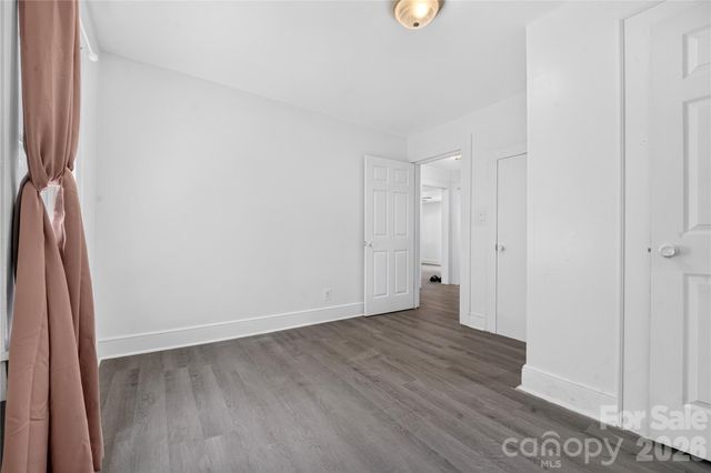 216 W Shannonhouse Street, Shelby, NC 28152