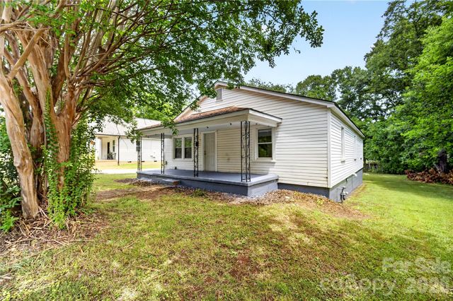 216 W Shannonhouse Street, Shelby, NC 28152