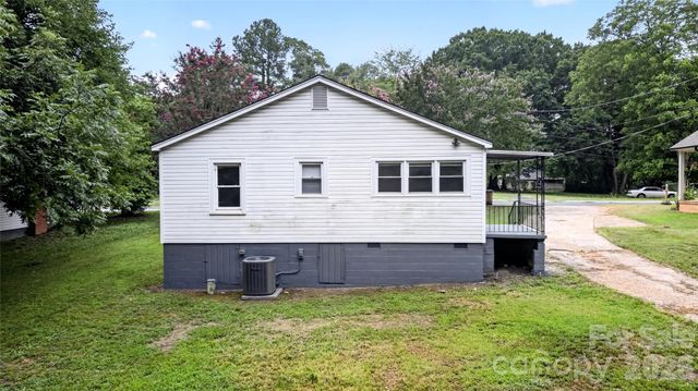 216 W Shannonhouse Street, Shelby, NC 28152