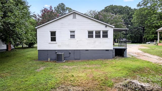 216 W Shannonhouse Street, Shelby, NC 28152