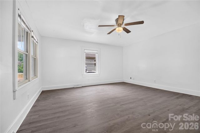 216 W Shannonhouse Street, Shelby, NC 28152