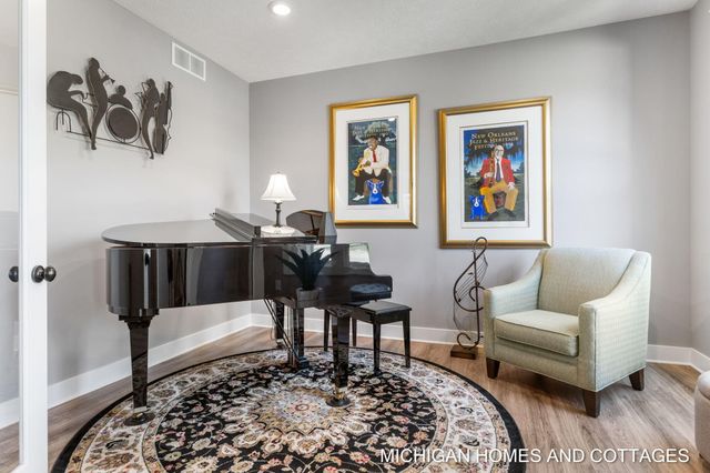 4401 Grand Point, Holland, MI 49424