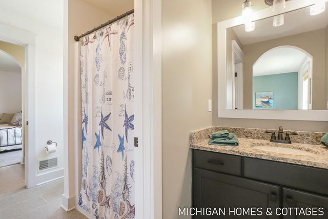 4401 Grand Point, Holland, MI 49424