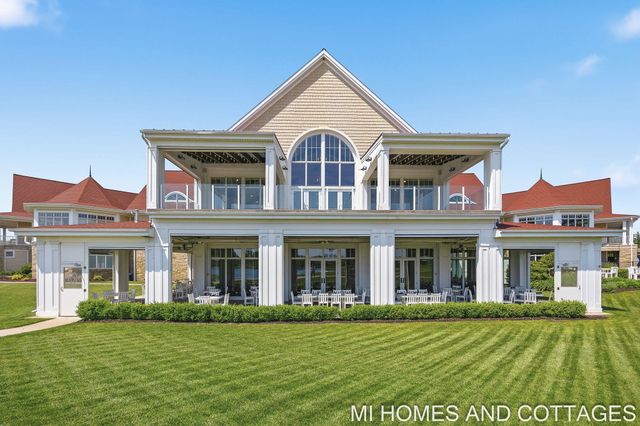 4401 Grand Point, Holland, MI 49424