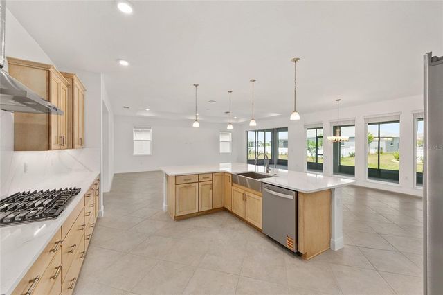 9945 SW 83RD LANE, Ocala, FL 34481