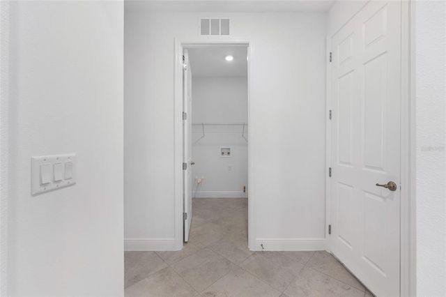 9945 SW 83RD LANE, Ocala, FL 34481