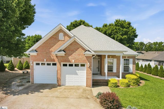 404 Gallop Court, Greenville, SC 29617