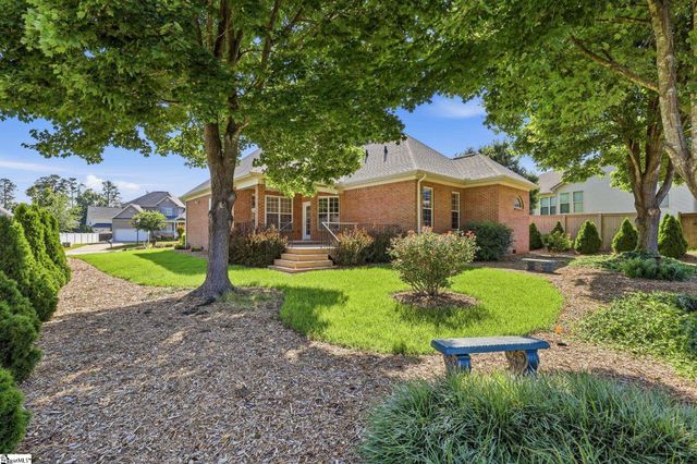 404 Gallop Court, Greenville, SC 29617