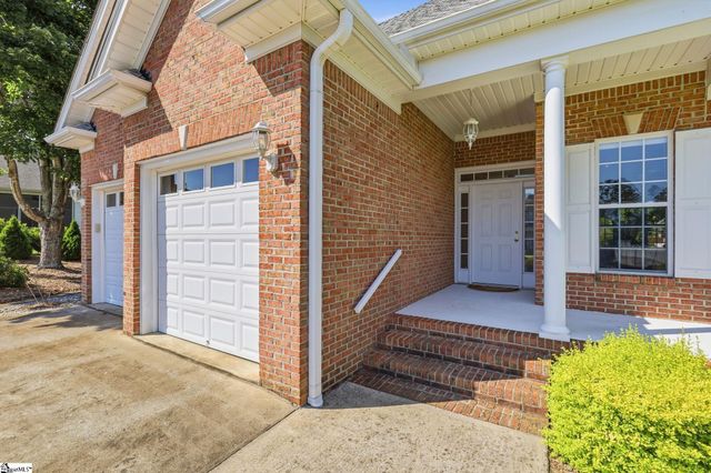404 Gallop Court, Greenville, SC 29617
