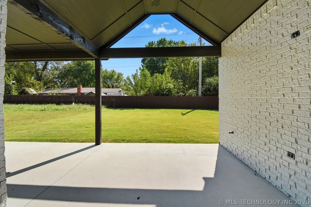 4011 W Baton Rouge Street, Broken Arrow, OK 74011
