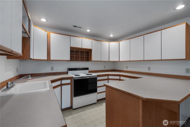 10547 Summit Lake Road NW, Olympia, WA 98502