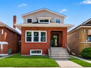 8445 S Luella Avenue, Chicago, IL 60617