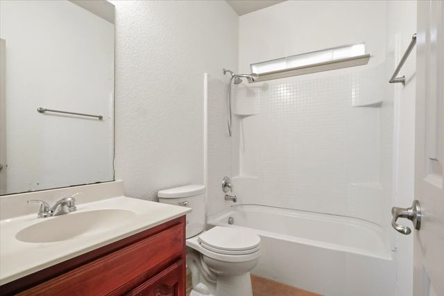 714 Bayou Drive, Glenn Heights, TX 75154