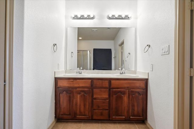 714 Bayou Drive, Glenn Heights, TX 75154