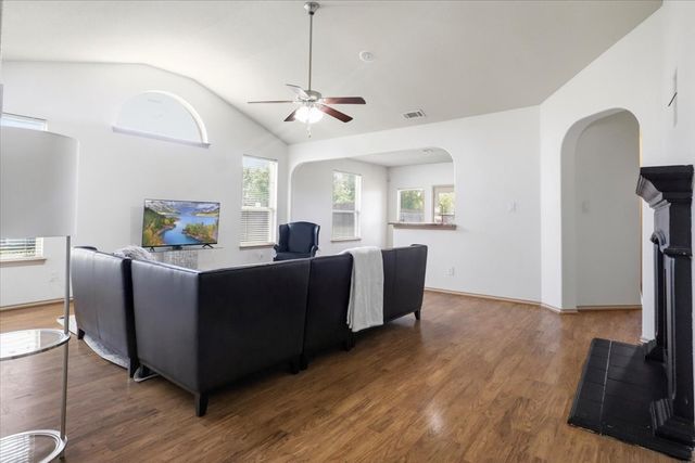 714 Bayou Drive, Glenn Heights, TX 75154