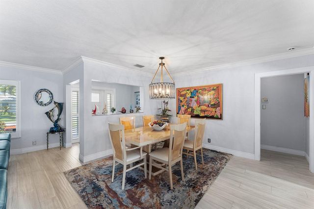 940 SW Mulberry Way, Boca Raton, FL 33486