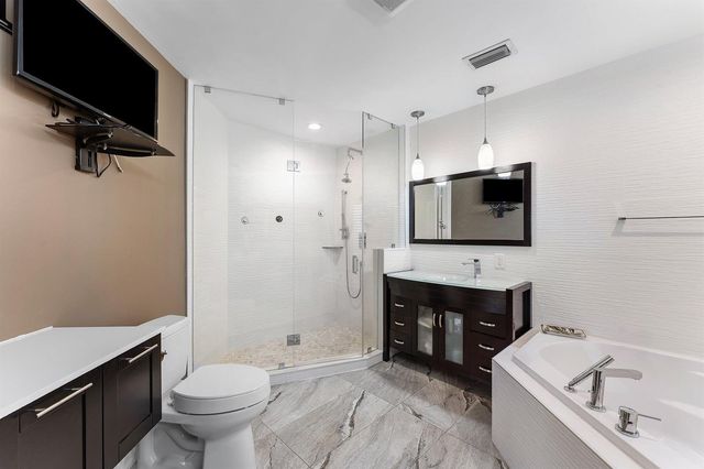 940 SW Mulberry Way, Boca Raton, FL 33486