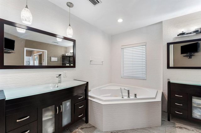 940 SW Mulberry Way, Boca Raton, FL 33486