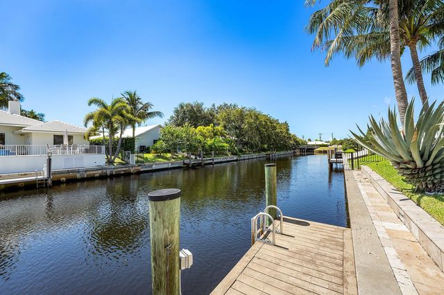 940 SW Mulberry Way, Boca Raton, FL 33486