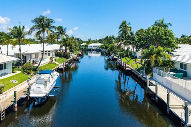 940 SW Mulberry Way, Boca Raton, FL 33486