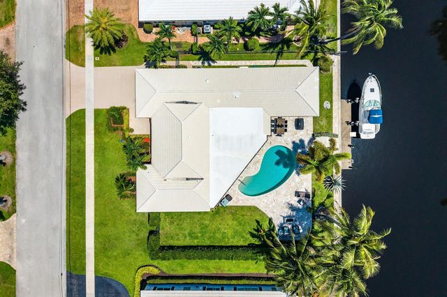 940 SW Mulberry Way, Boca Raton, FL 33486