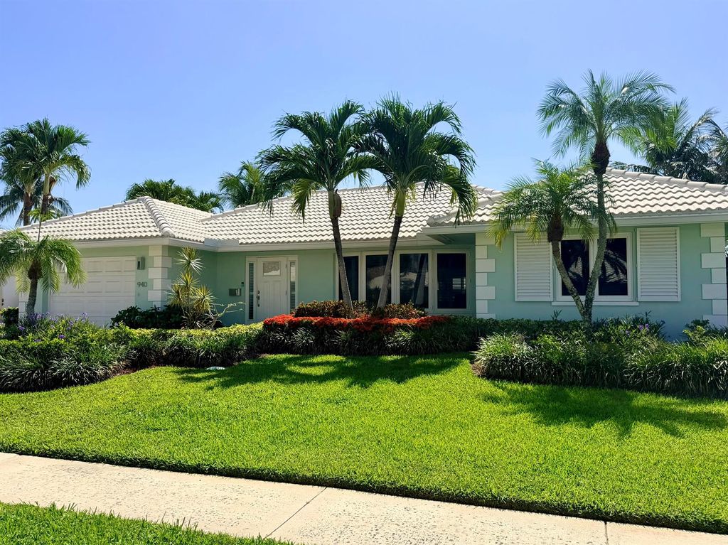940 SW Mulberry Way, Boca Raton, FL 33486