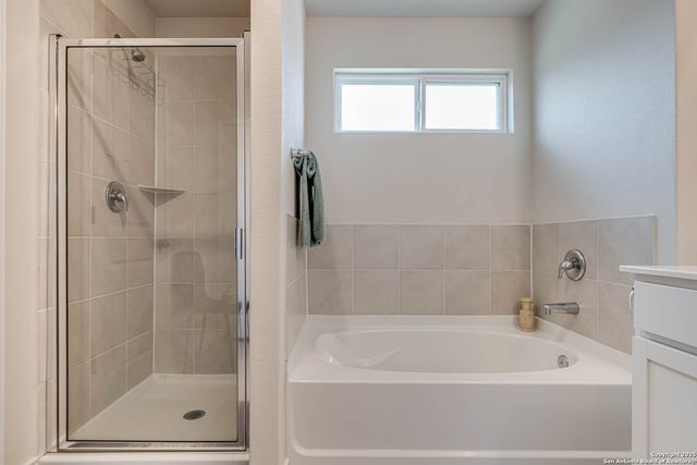 9811 Kalm Brome, San Antonio, TX 78254