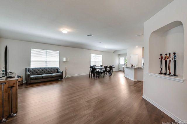 9811 Kalm Brome, San Antonio, TX 78254