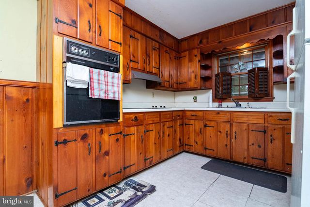 900 W LOCUST ST, Seaford, DE 19973