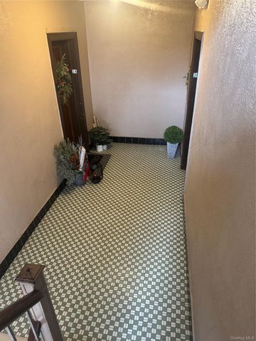 33 Douglas Avenue, Yonkers, NY 10703