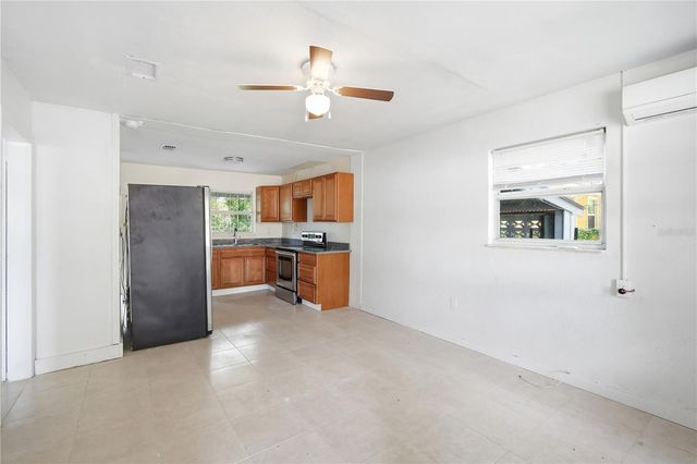 6209 N 43RD STREET, Tampa, FL 33610