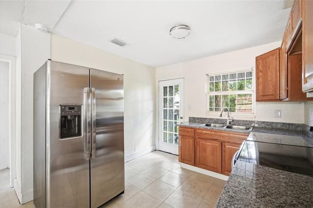 6209 N 43RD STREET, Tampa, FL 33610