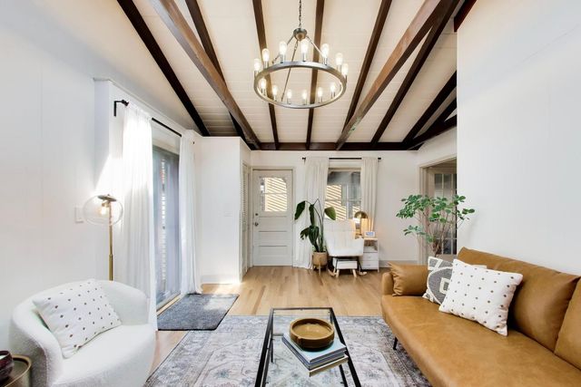 456 Lowell Avenue, Glen Ellyn, IL 60137