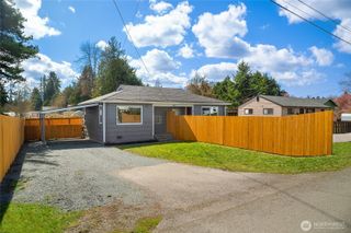 420 107th Place SW #1, Everett, WA 98204