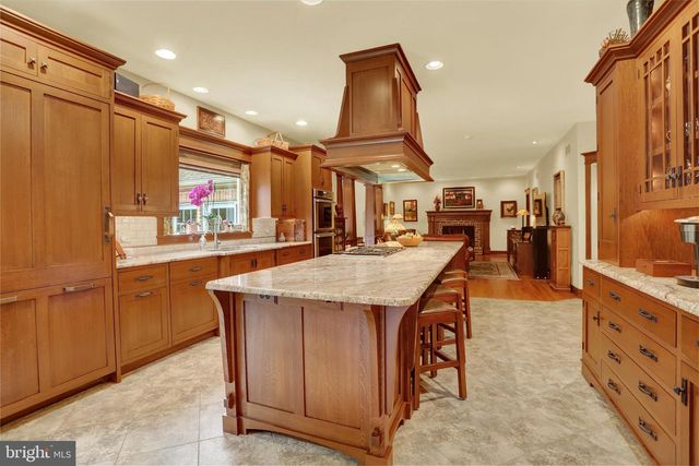 126 FOXFIRE LN, Lewisberry, PA 17339
